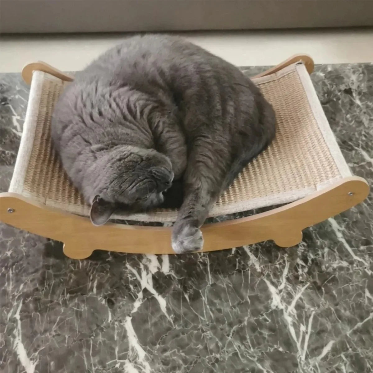 Wooden Cat Scratching Pad – Stylish Relief for Your Feline Friend!